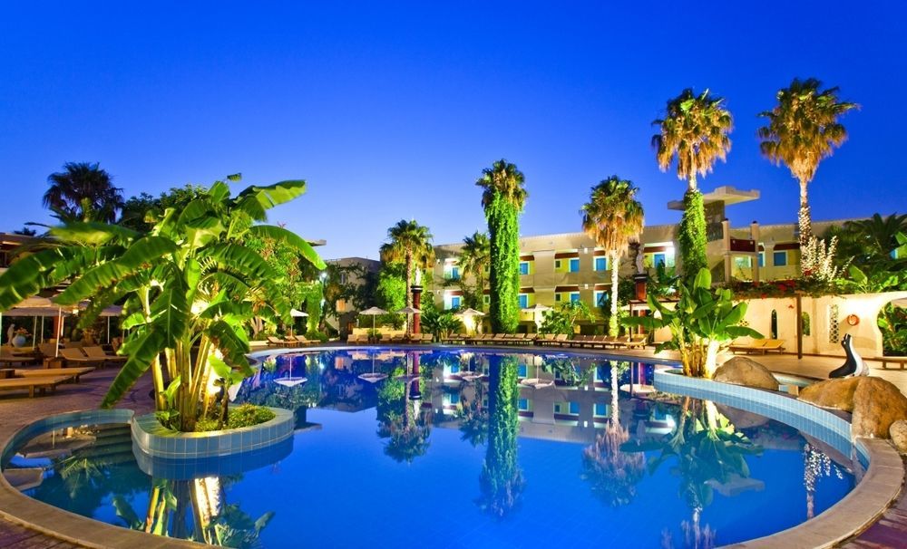 Apollon Hotel 4*